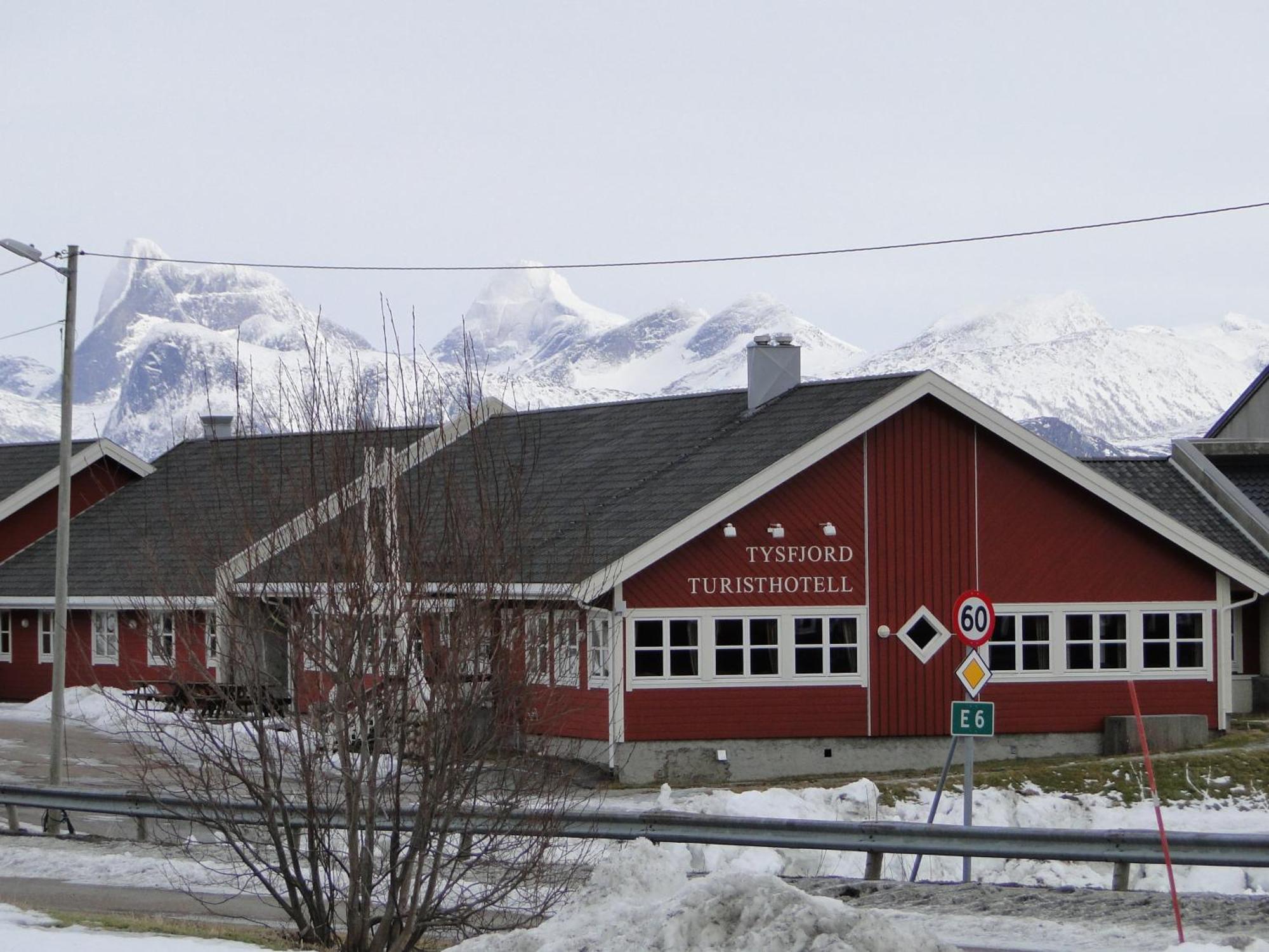 Tysfjord Hotel Storjord I Tysfjord Exterior photo